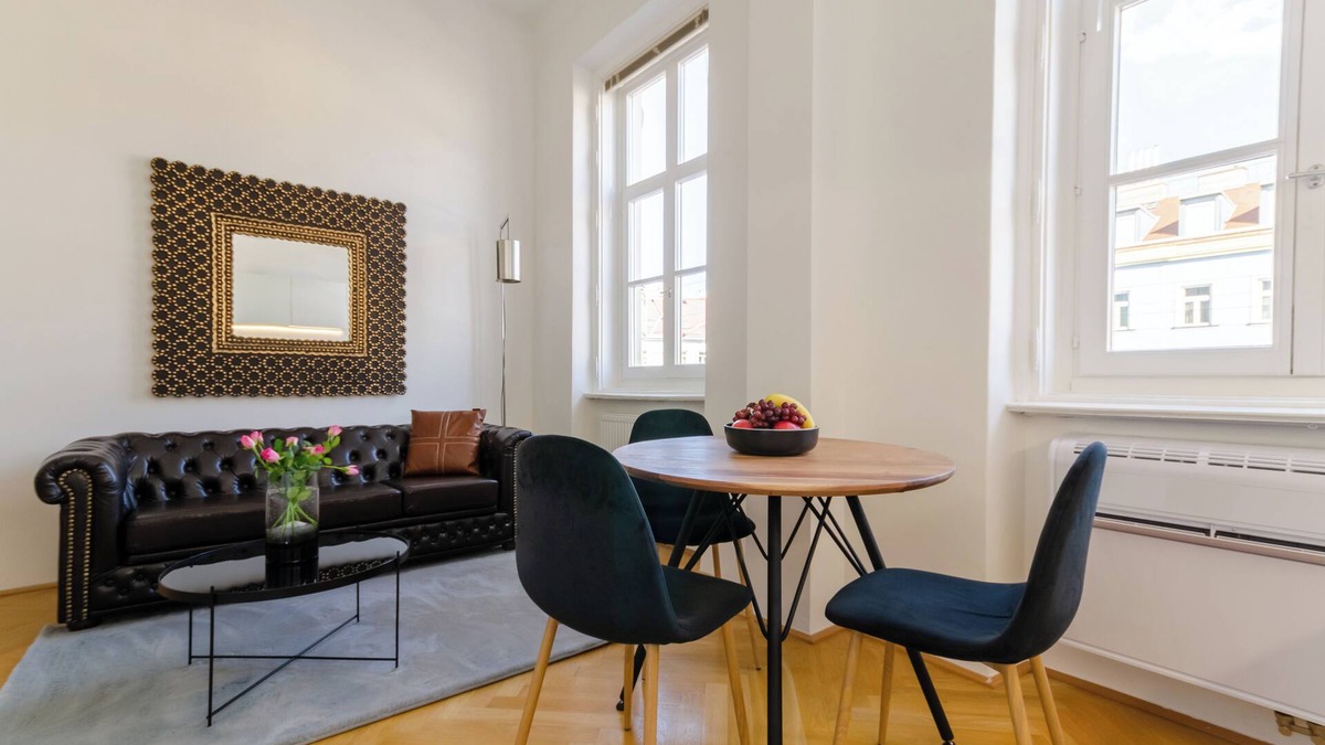 Weißgerber Apartment | Modern apartment near city center & Wien Mitte