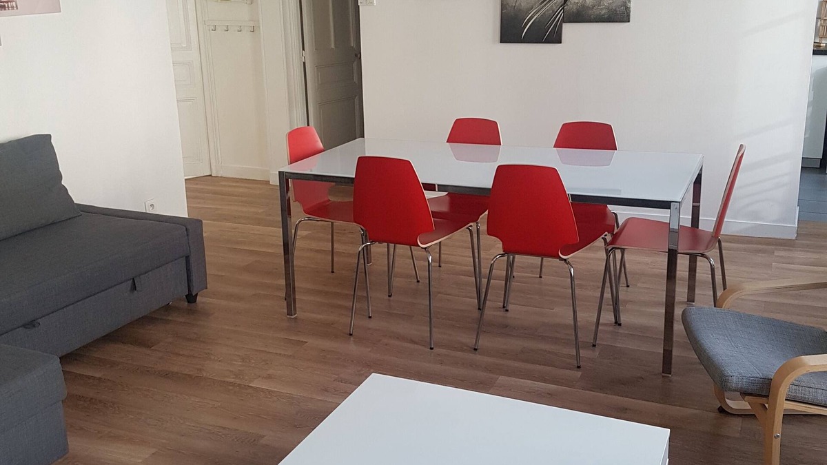 Vincennes Apartment | Modern apartment near line 1 and Disney 52 m²