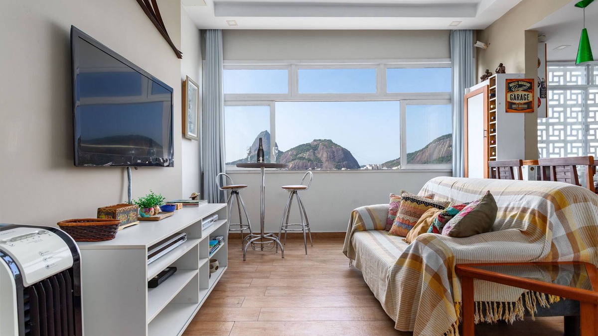 Zona Sul Apartment | MODERN APARTMENT ON THE BEACH OF BOTAFOGO