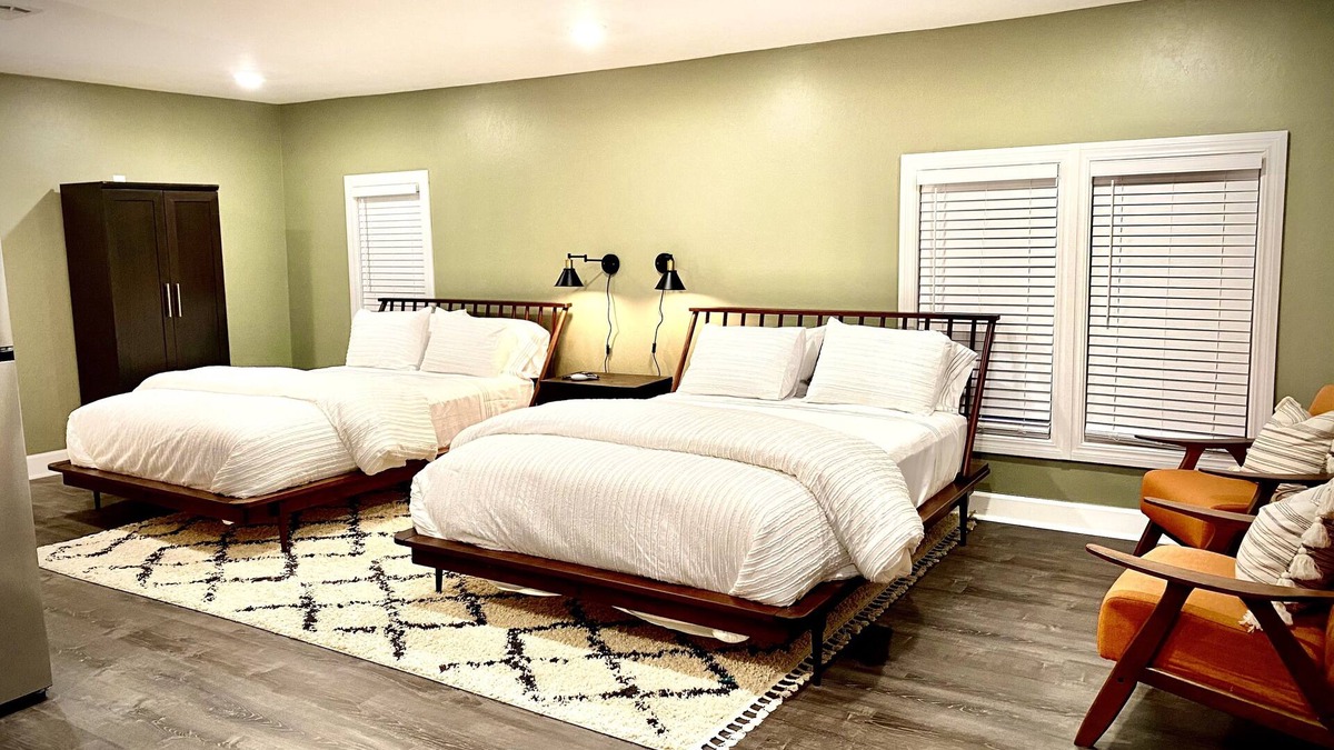 Mena Apartment | Modern Apartment on The Talimena Scenic Byway-walk to downtown