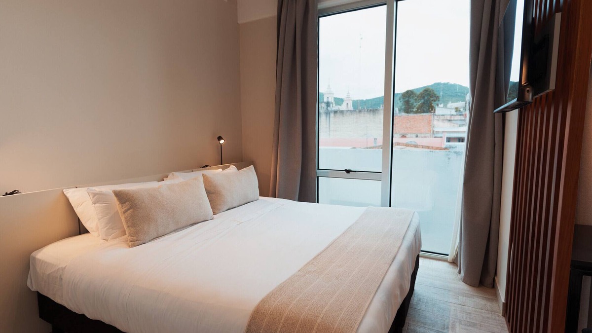 Salta Apartment | Modern apartment. one block from Salta's main square