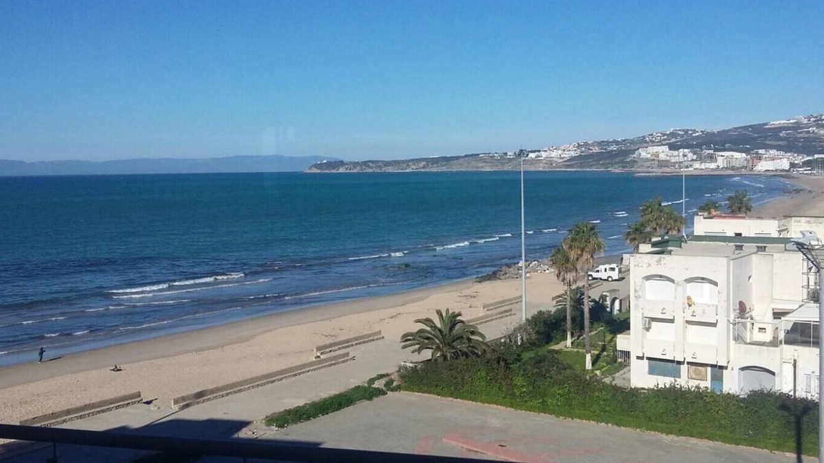 Malabata Apartment | Modern apartment overlooking Tanger Bay and near Hilton city center