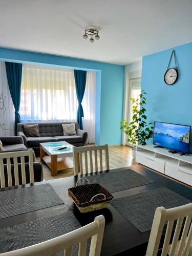 Matiçan Apartment | Modern Apartment Street C