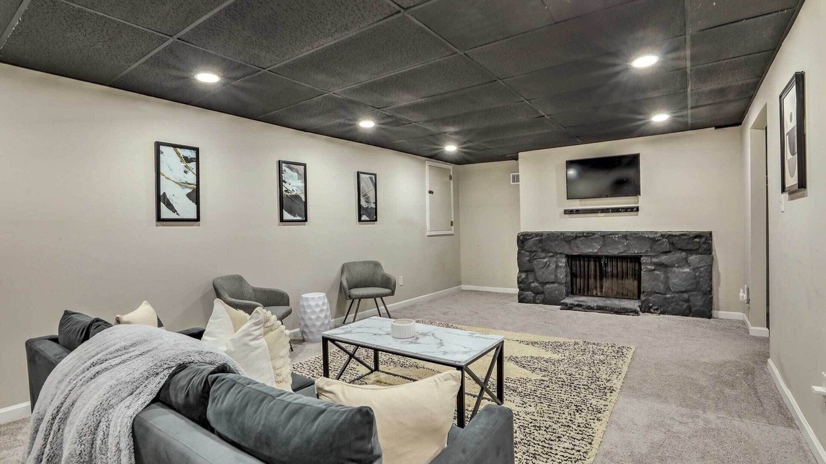 Stone Mountain Apartment | Modern Apartment: 6 Mi to Stone Mountain Park