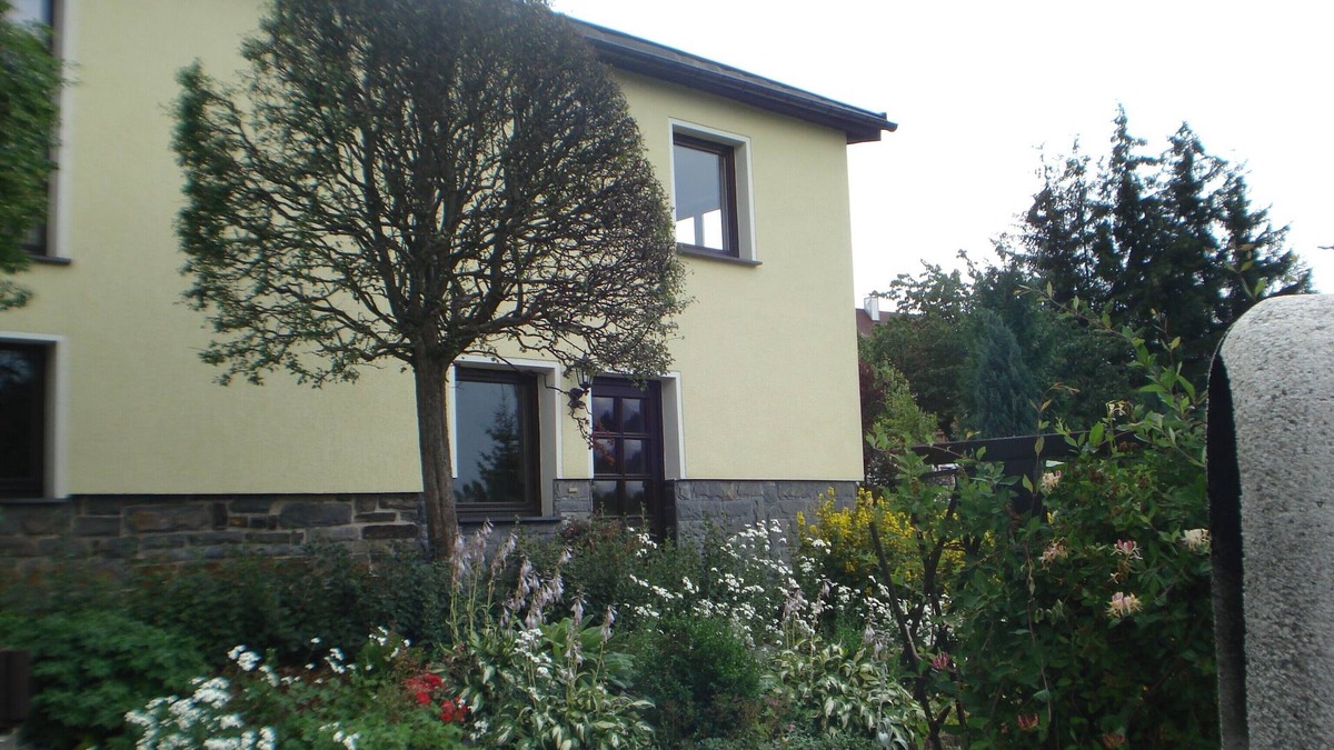 Klingenthal Apartment | Modern apartment with a wonderful view of the Aschberg summit