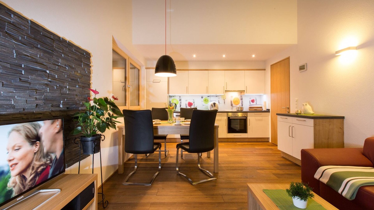Mellau Apartment | Modern apartment with all the trimmings: sauna, carport, ski room etc.