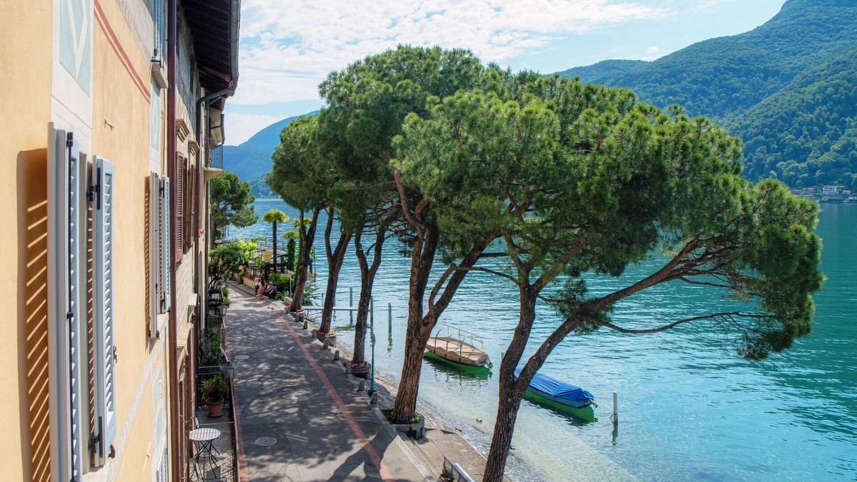 Morcote Apartment | Modern apartment with a view of the lake in Morcote (Balcone sul Lago)