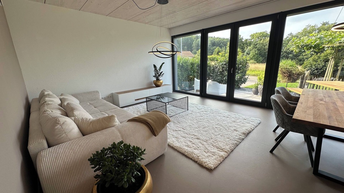 Dafern Apartment | Modern apartment with a view