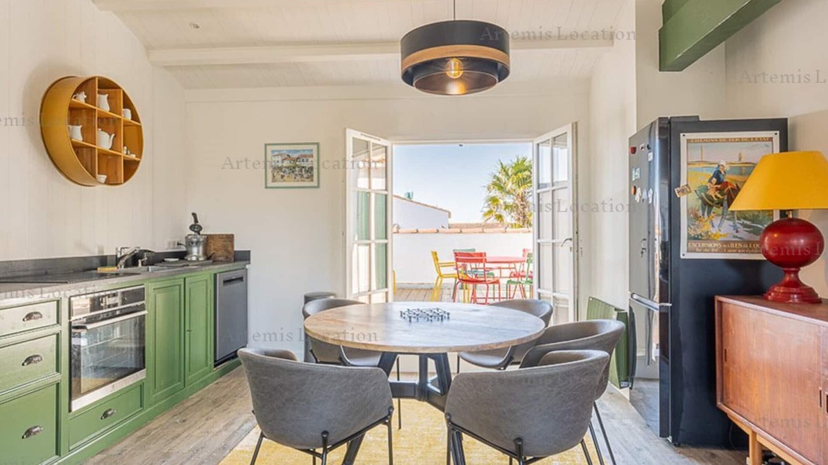 Ars-en-Re Apartment | Modern apartment with large terrace in Ars-en-Ré