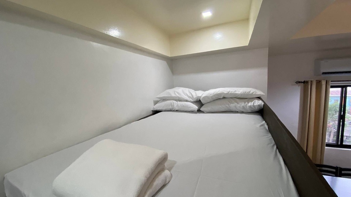 Palompon Apartment | Modern Apartment with Balcony