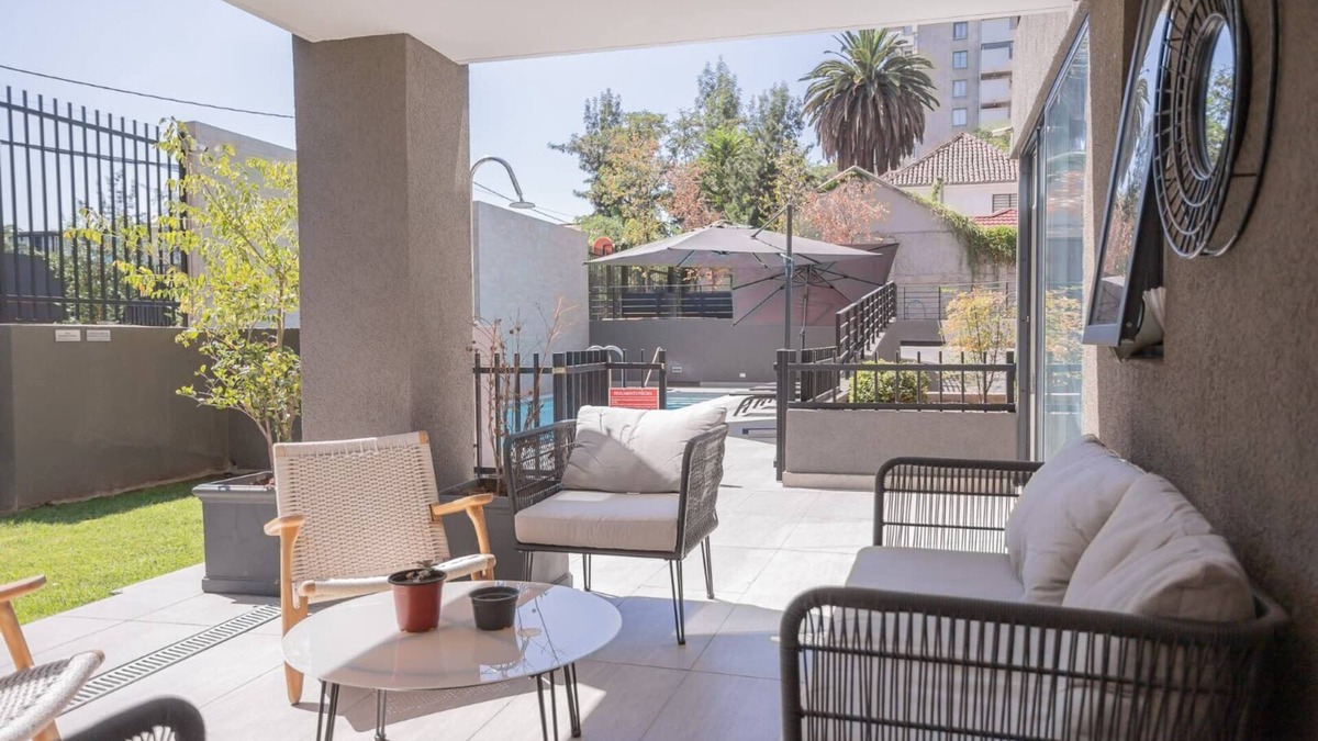 Nunoa Apartment | Modern Apartment with Pool, Gym | Stylish Comfort