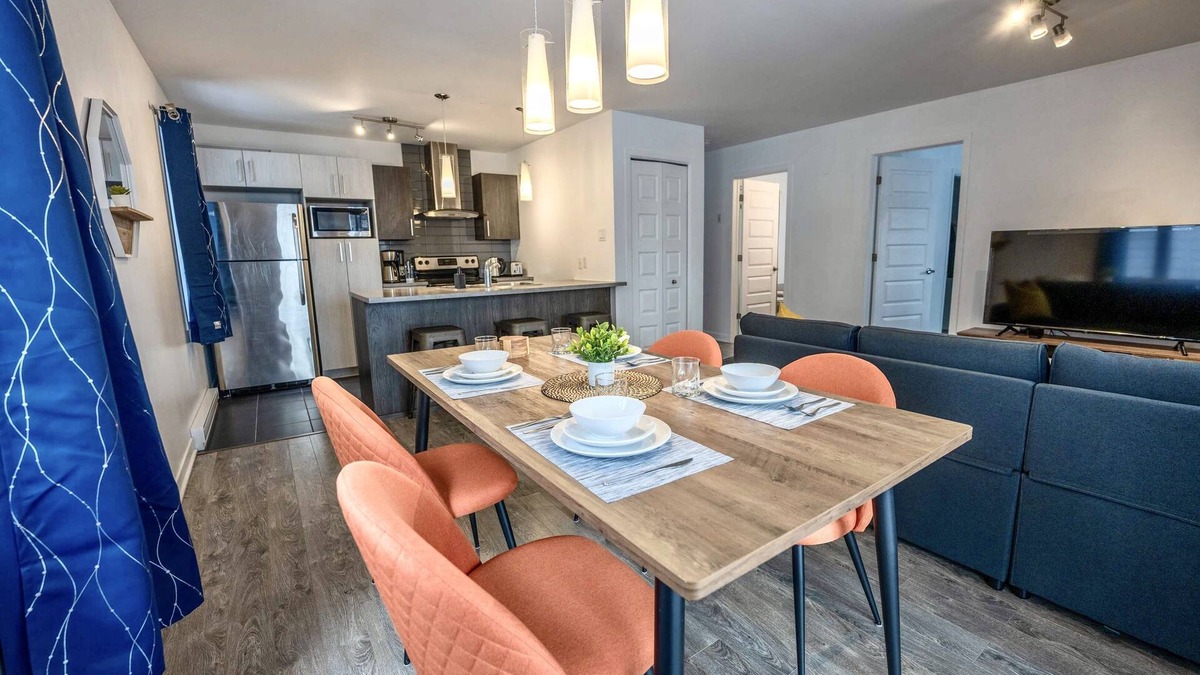 Laval-des-Rapides Apartment | Modern apartments 2 Bedrooms 4 beds AC Wi-Fi Free Parking Smart TV