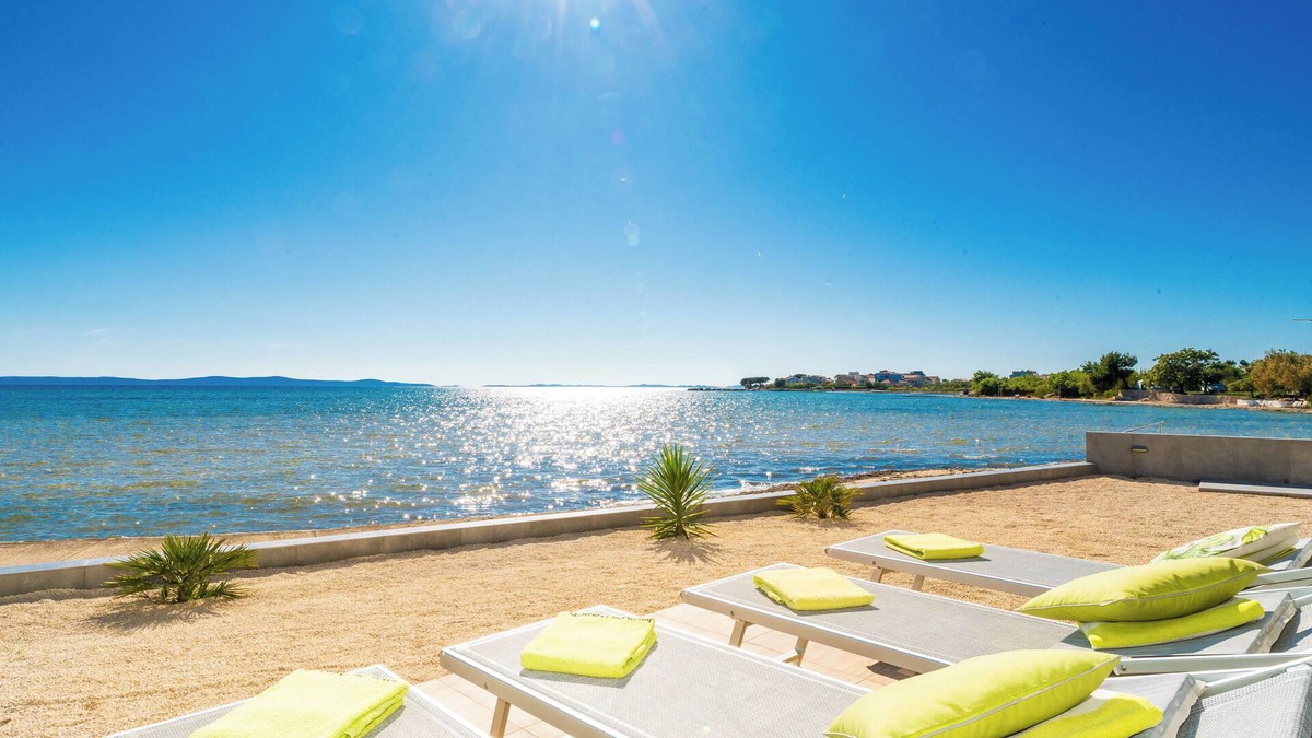 Privlaka Apartment | Modern Appartment - direct at the ocean