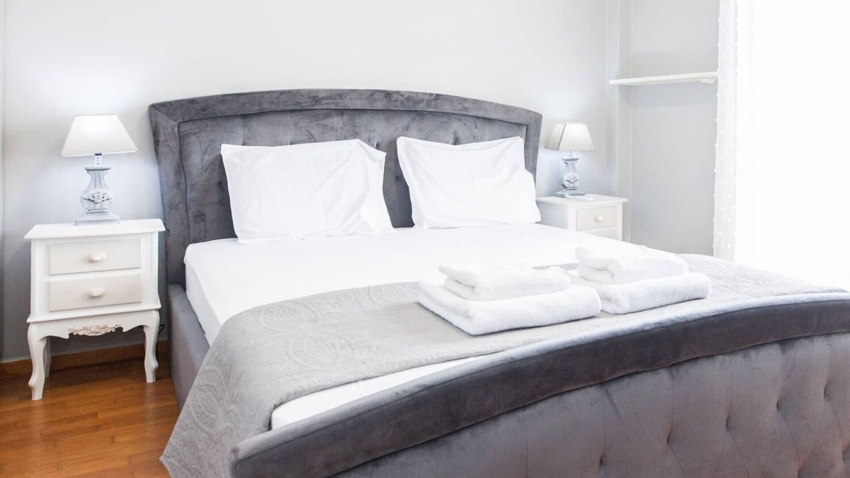 Galatsi Apartment | Modern Apt in Galatsi with Stunning Views of Athens