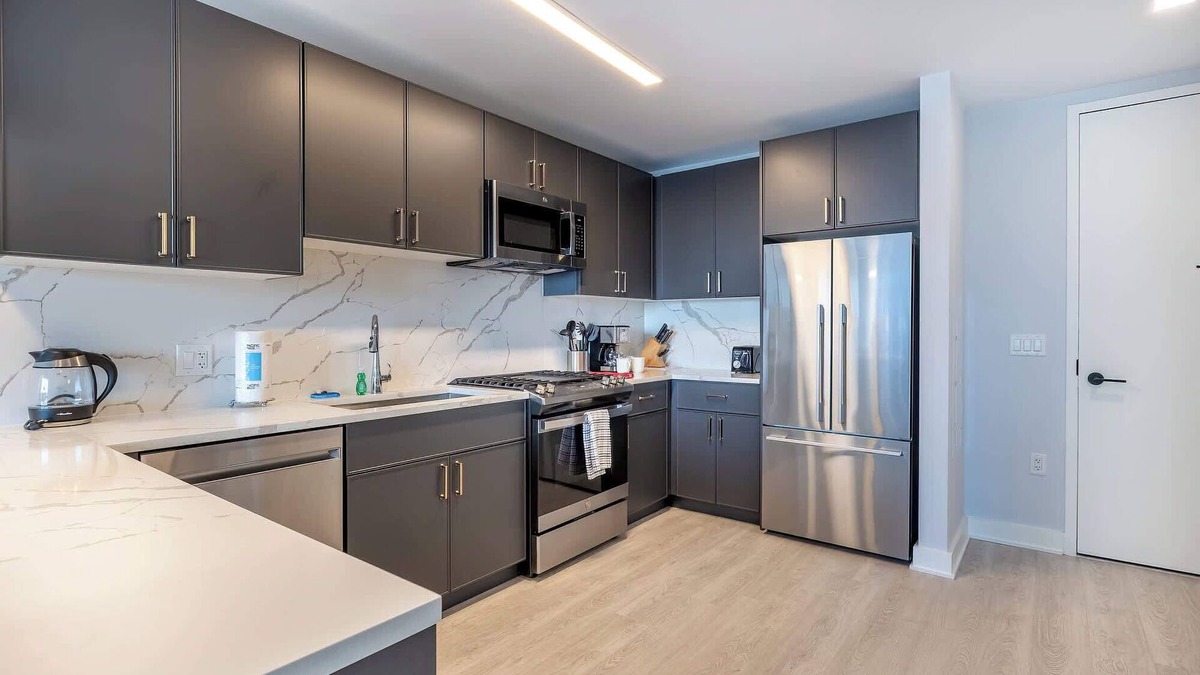 New Rochelle Apartment | Modern Apt with Indoor Pool