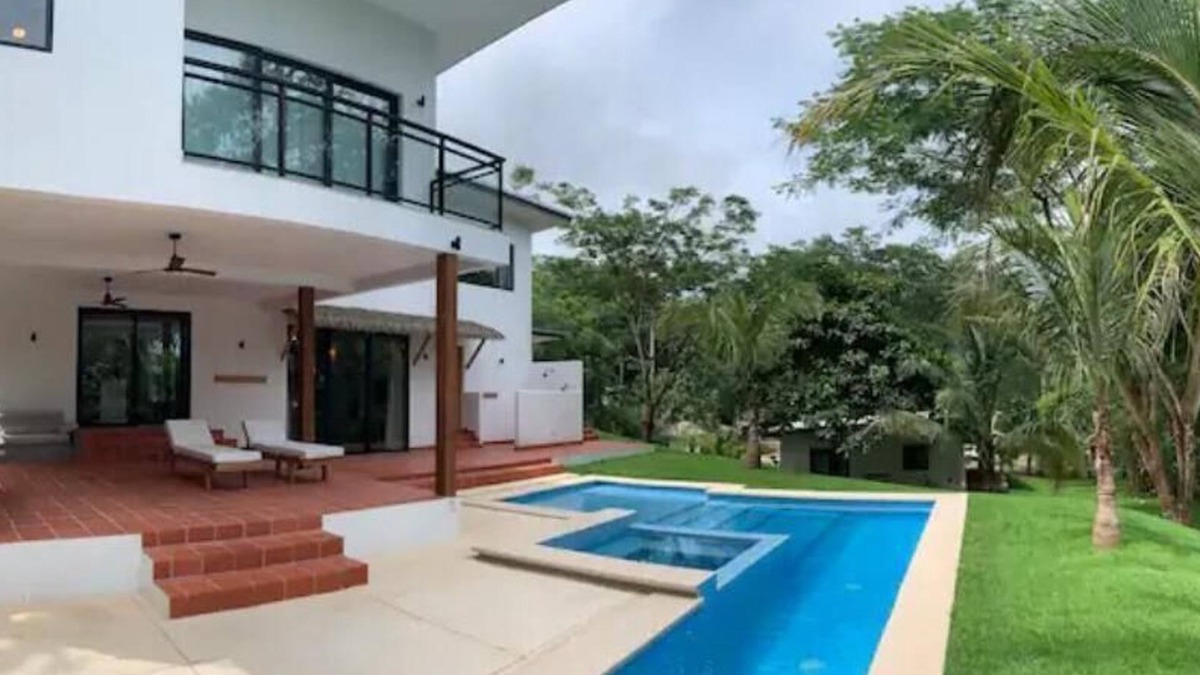 Las Escobas del Venado House | Modern Beach Home with pool and hot tub