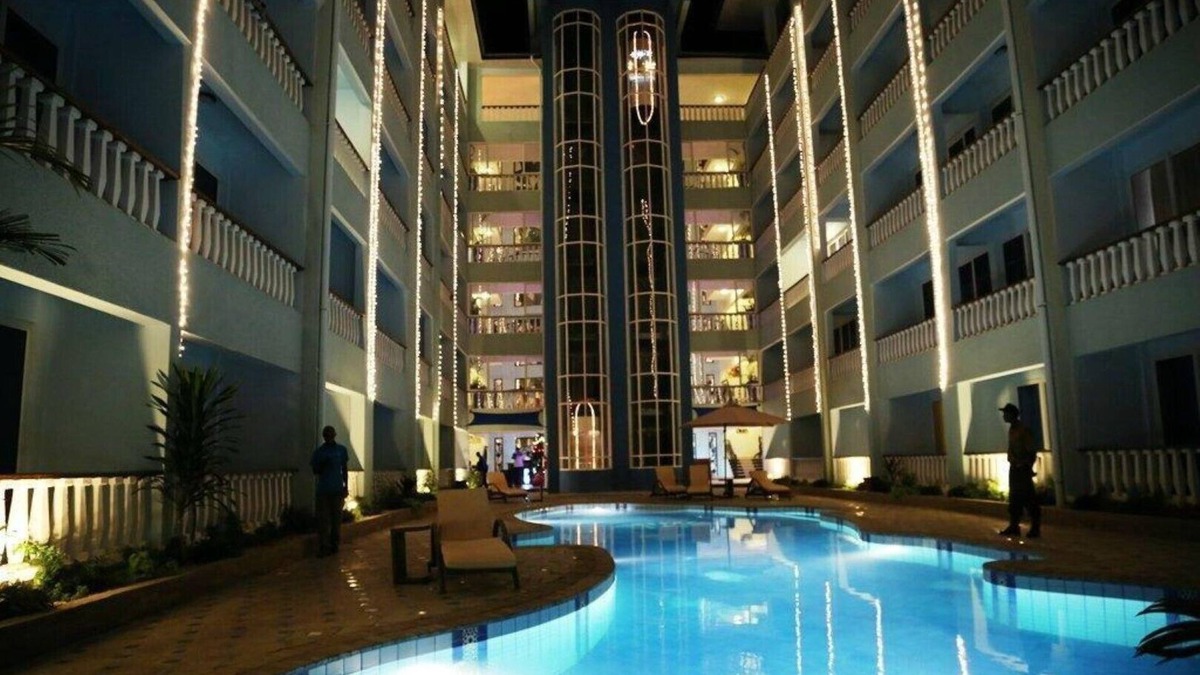 Bamburi Apartment | Modern Beach Studio Apartment with Air-conditioned and a Balcony
