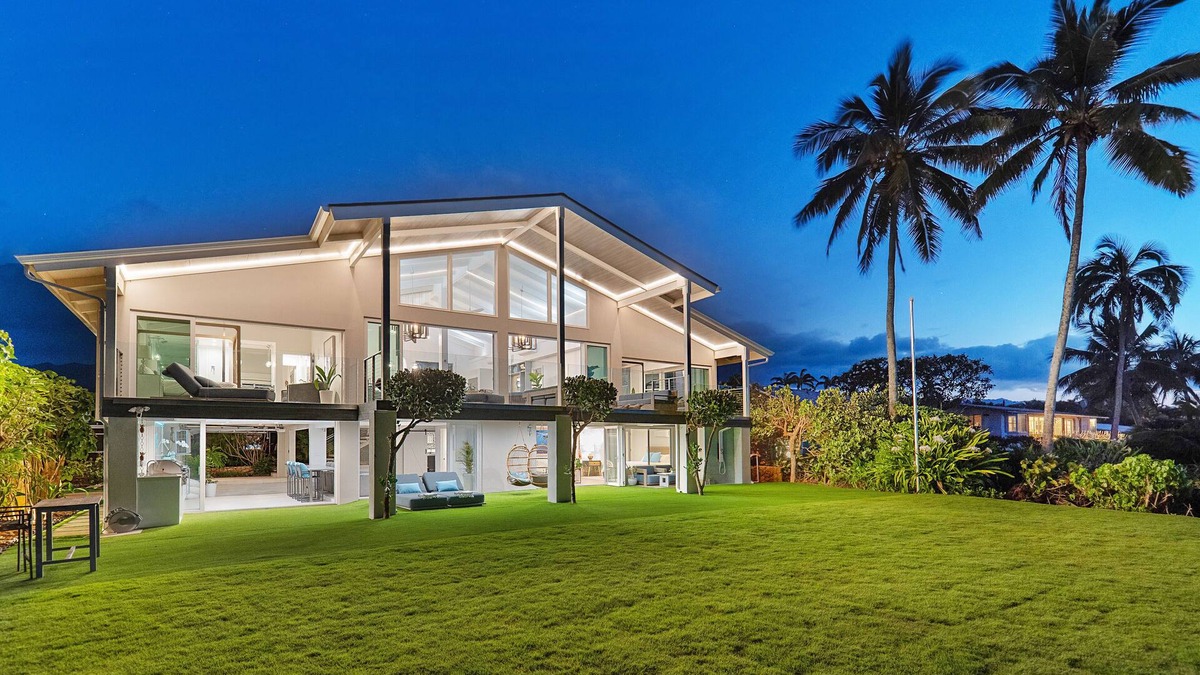 Waialua House | Modern Beachfront Luxury Property 4 Bed 4 Bath On Oahu’s North Shore