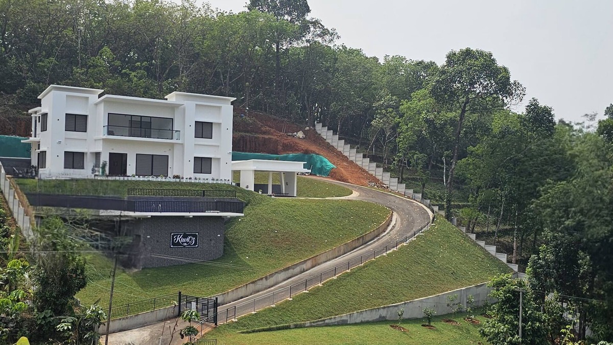 Kedavur Villa | Modern, brand new and mountain view home away from your home!