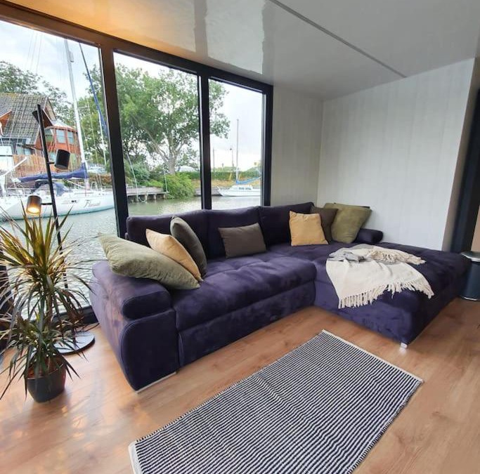 Monnickendam Boat Rental | Modern, brand new houseboat near Amsterdam