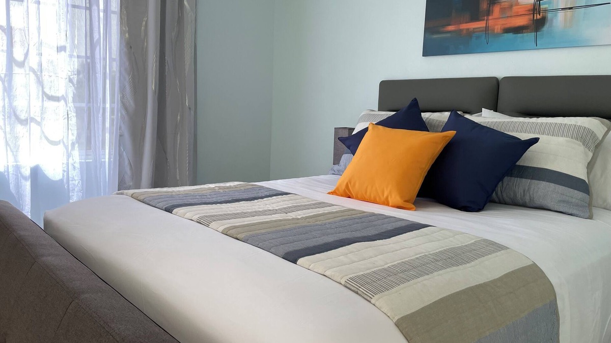 Montego Bay Apartment | Modern breezy beach apartment with sea view