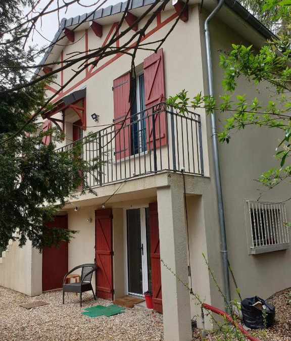 Saint-Germain-en-Laye Villa | Modern Bright House