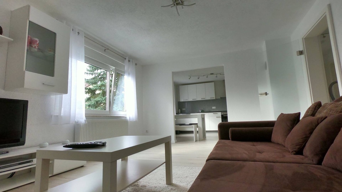 Trossingen Apartment | Modern bright 2.5 room apartment with large bathroom and kitchen in Trossingen