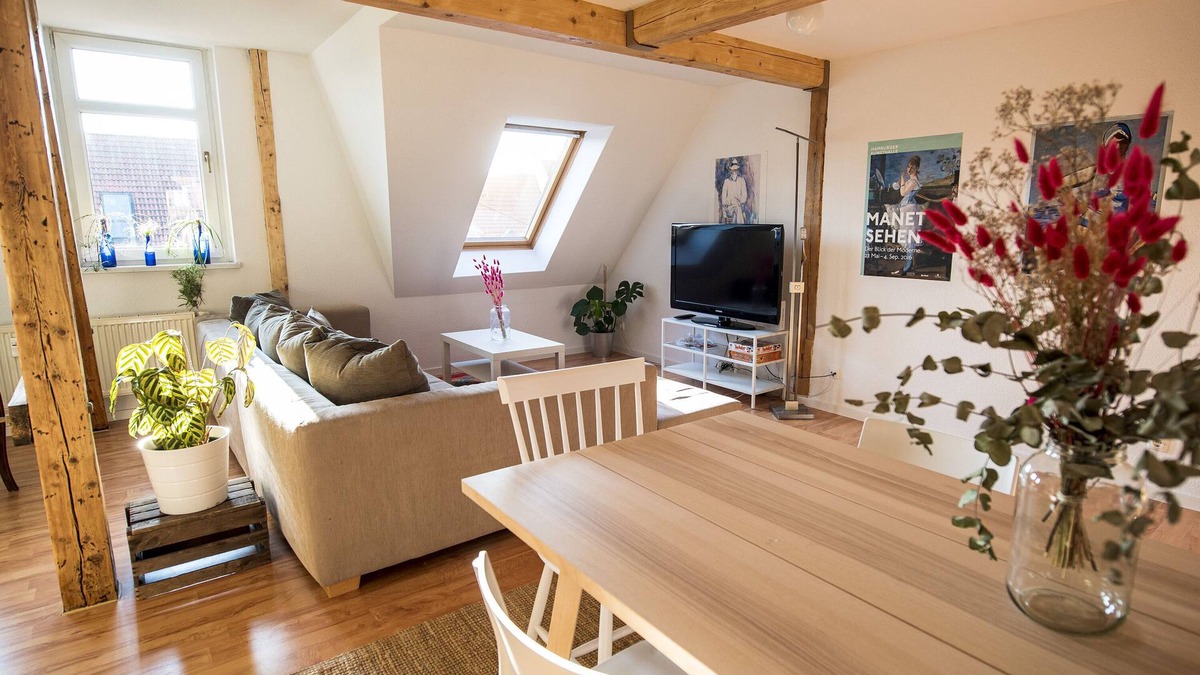 Andreasvorstadt Apartment | ★ Modern & Bright 80m2 Maisonette Loft + Balcony ★