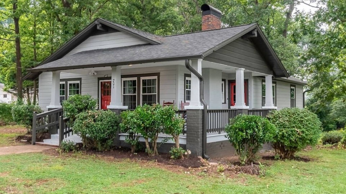 Mount Holly House | Modern Bungalow near River, CLT & Belmont Abbey