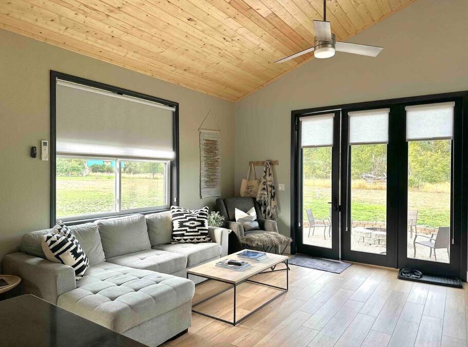 Stevensville Apartment | Modern, but cozy apartment with spectacular views