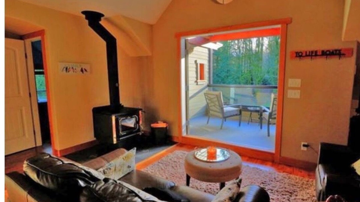Mill Bay House | Modern Carriage House on 5 Wooded Acres