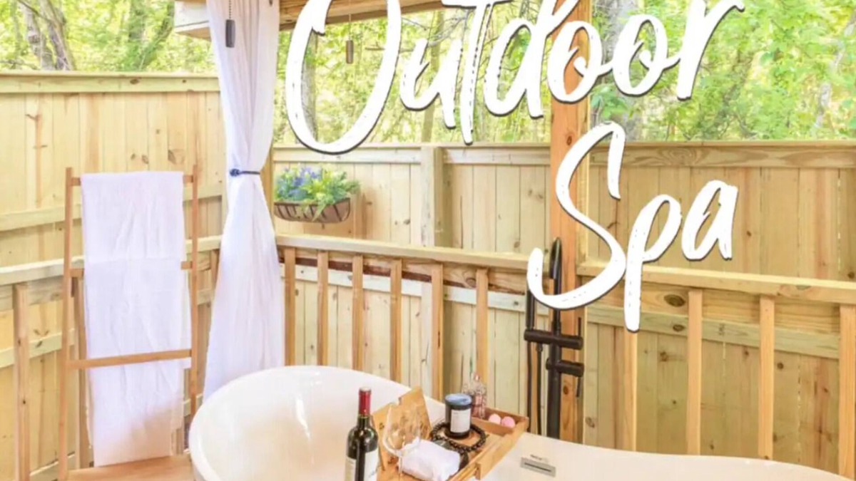 Madison House | Modern Casita w/Outdoor Tub- Unit B