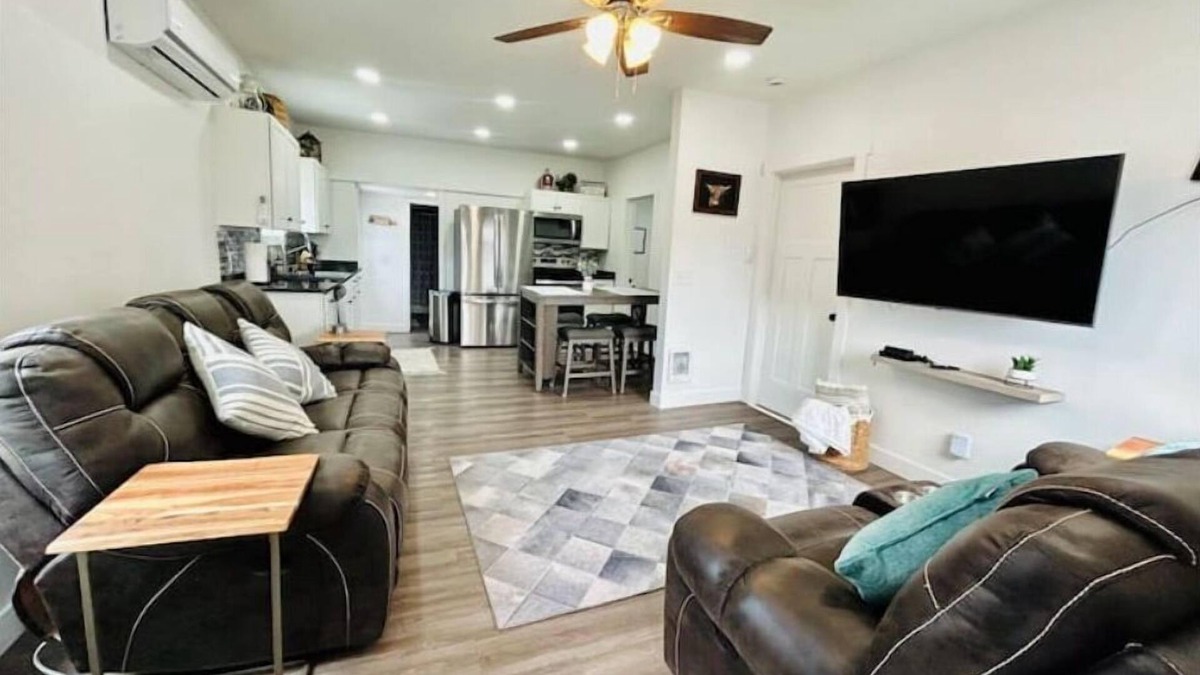 Blackfoot House | Modern Central Blackfoot Living