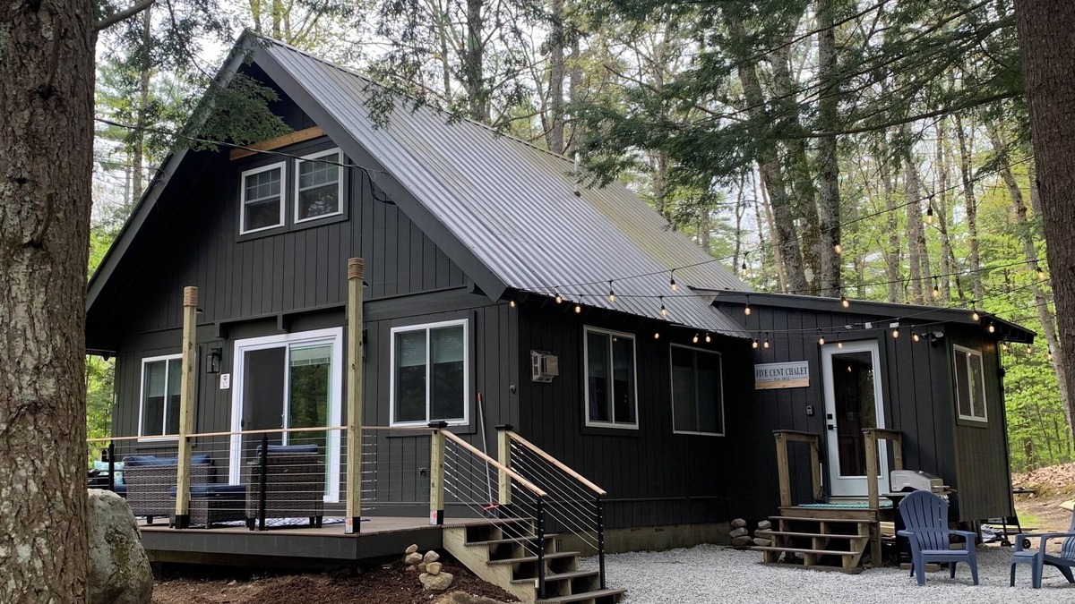 Eidelweiss Village Ski Chalet | MODERN CHALET: 3-BDRM DOG friendly- Luxury & Affordability Combined