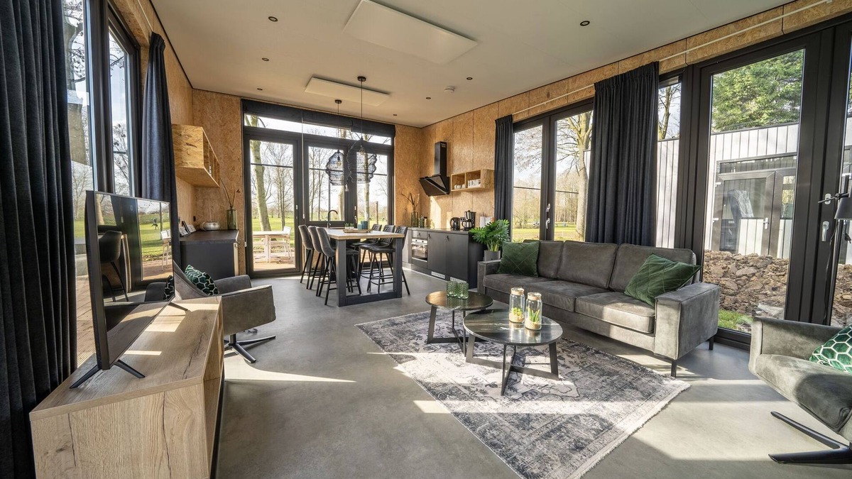 Kerkdriel Ski Chalet | Modern chalet by the river Maas