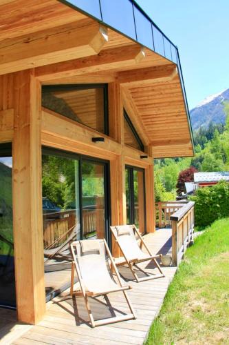 Les Bossons Ski Chalet | Modern Chalet With Garden Chamonix
