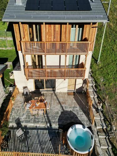 Tartano House | Modern chalet with hot tube