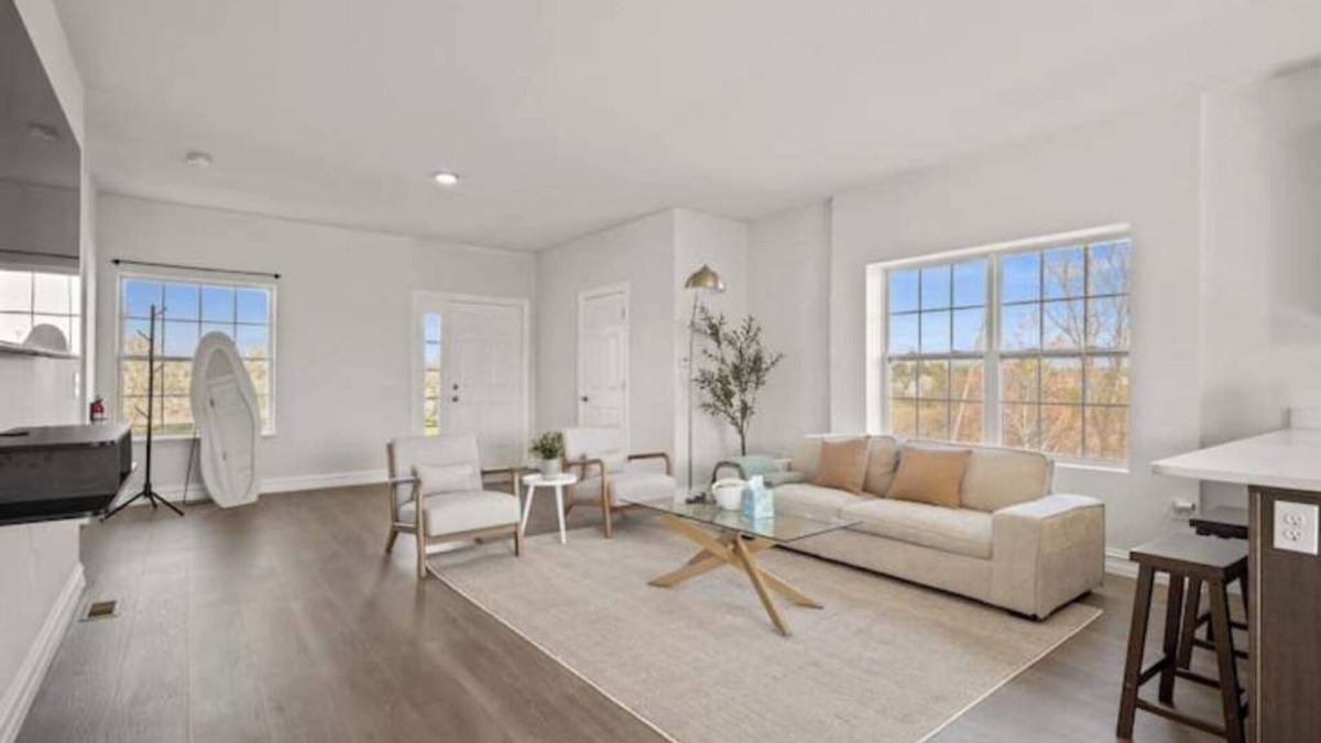 Bryant Pattengill West House | Modern, Chic 2-Bedroom Ann Arbor Haven