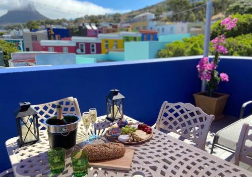 Bo'Kaap Apartment | Modern city townhouse with rooftop terrace