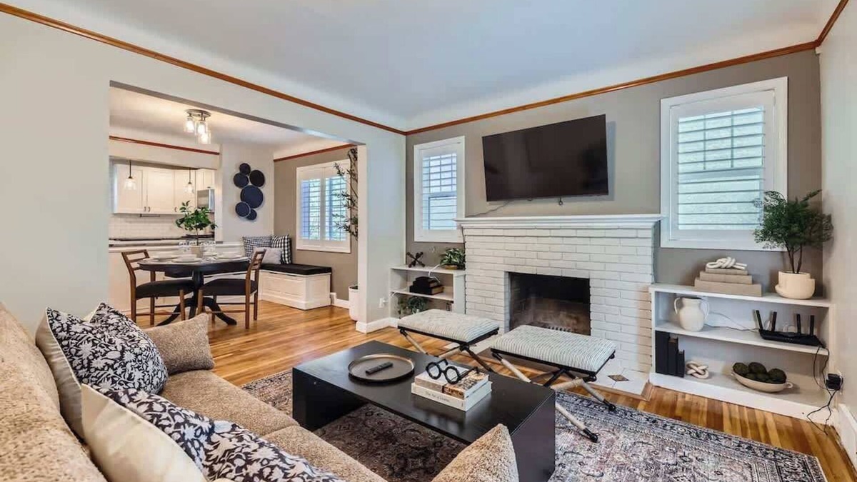 Ericsson House | Modern Classic Stay w/Hot Tub & Fire Pit