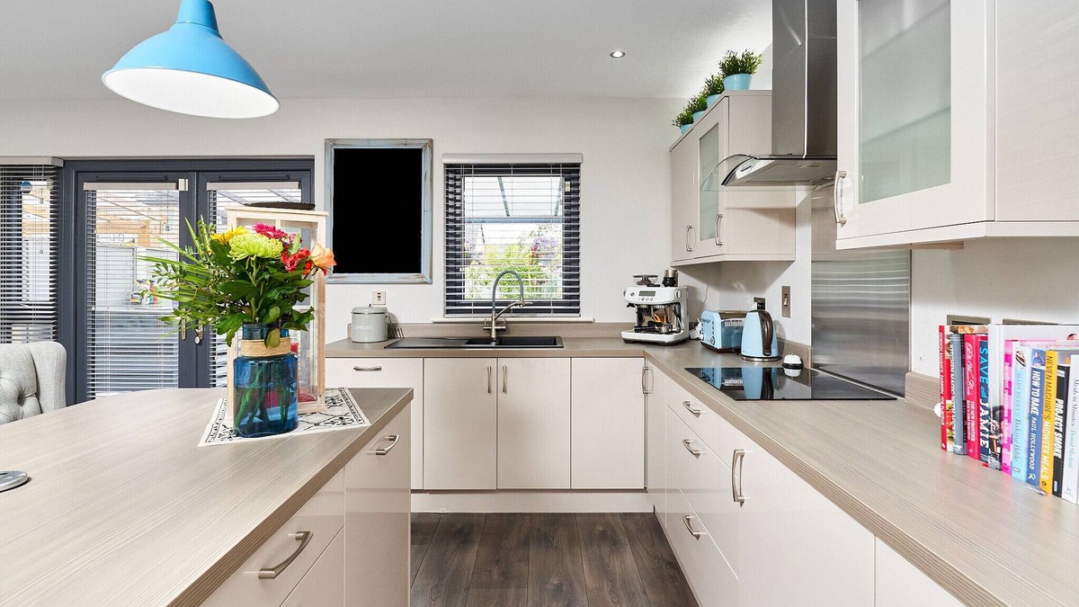 Ongar House | Modern Clonsilla Townhouse Sleeps 6