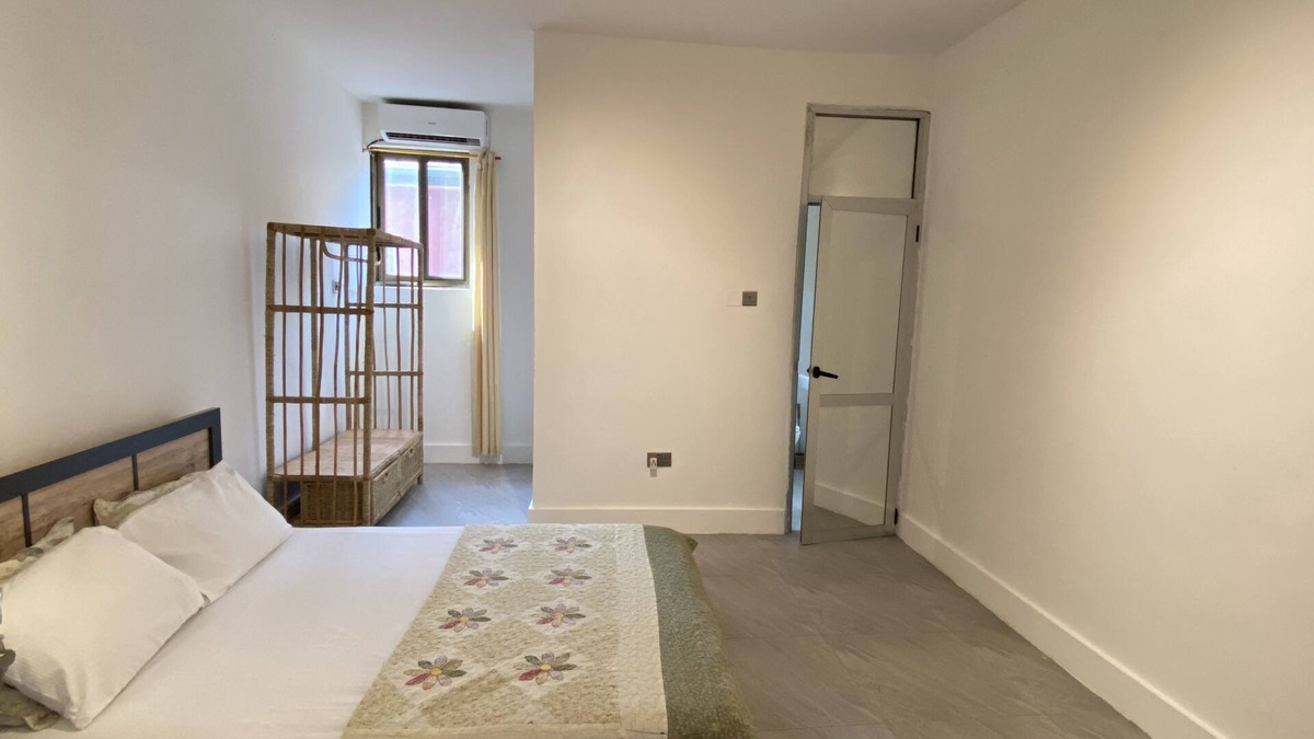 Madina Apartment | Modern contemporary 2 bedroom & 2 bathroom apartment