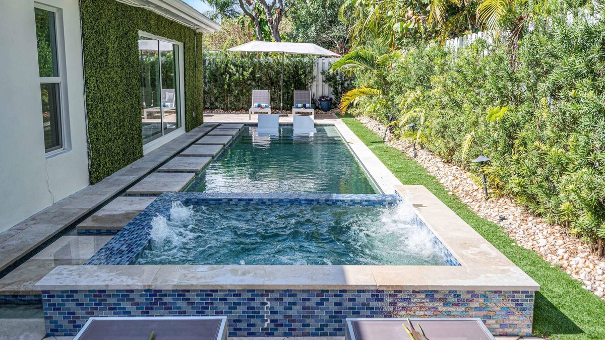 Bel Air House | Modern Coastal Style Walk To Beach Heated Pool Tranquility Ocean Mist Key Resldences