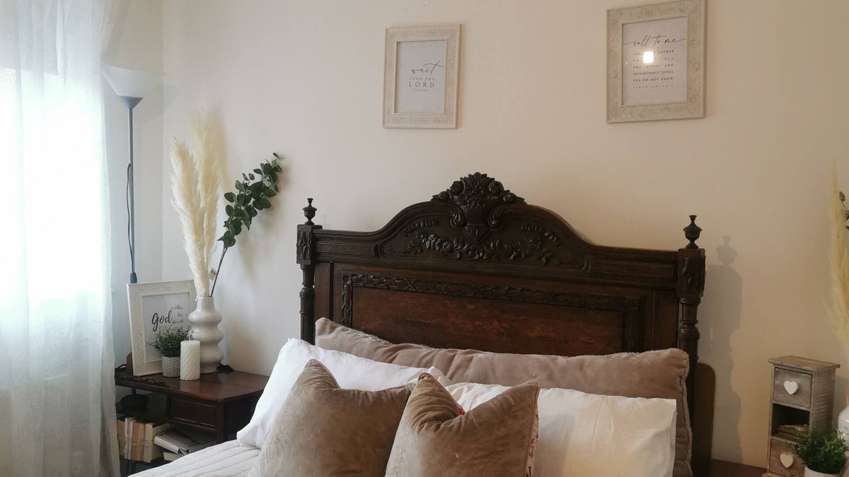 Spencers Wood Apartment | Modern Coach House