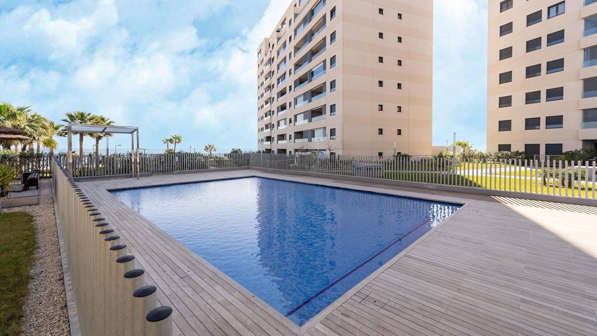 Punta Prima Apartment | Modern Coastal Gem, Torrevieja
