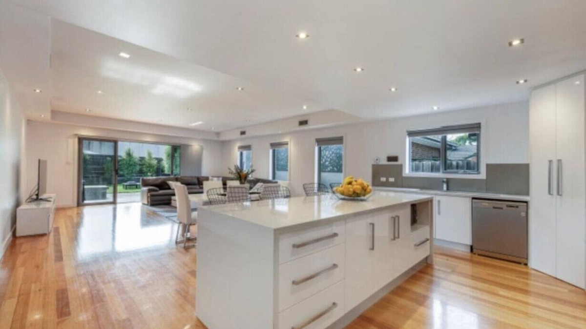 Keilor East House | Modern Comfort in Keilor East