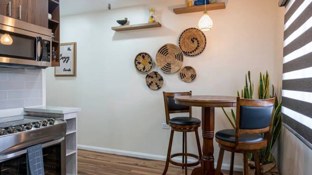 Arouca Condo | "Modern Comfort Near Airport & Shopping - The Cozy Condo"