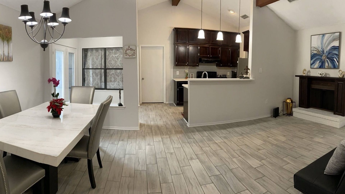 South Baton Rouge Condo | Modern Comfort