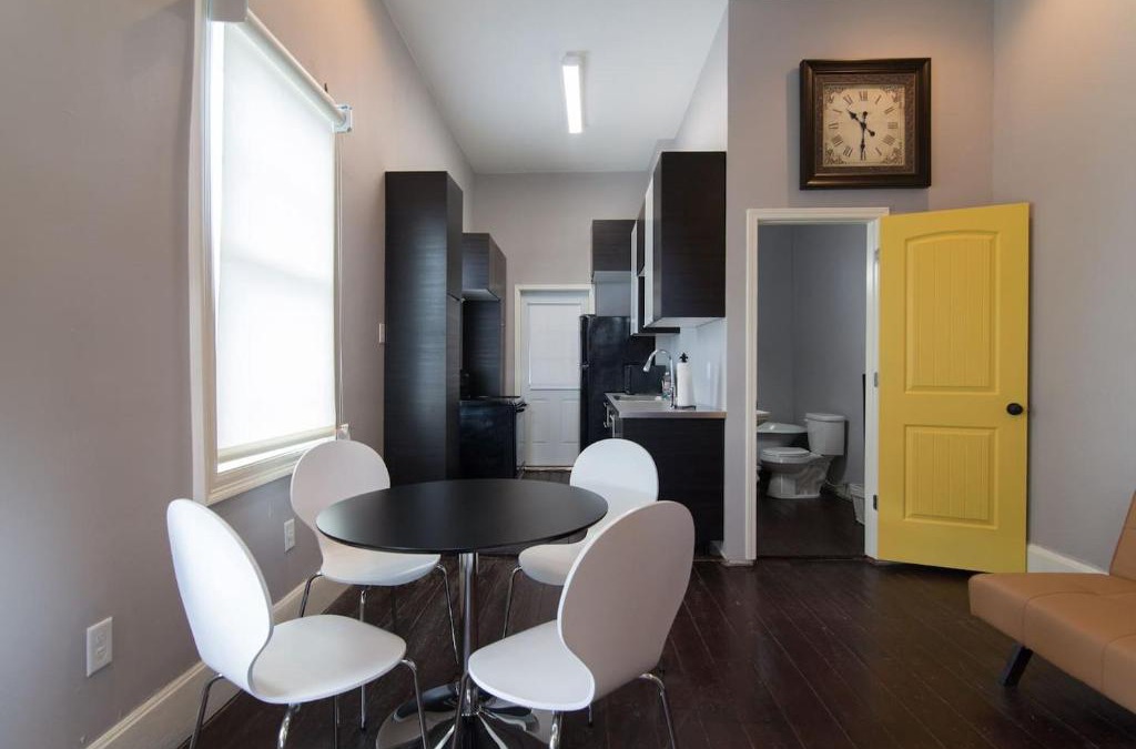 South 7th Ward Apartment | Modern Condo 2 Blocks From Quarters