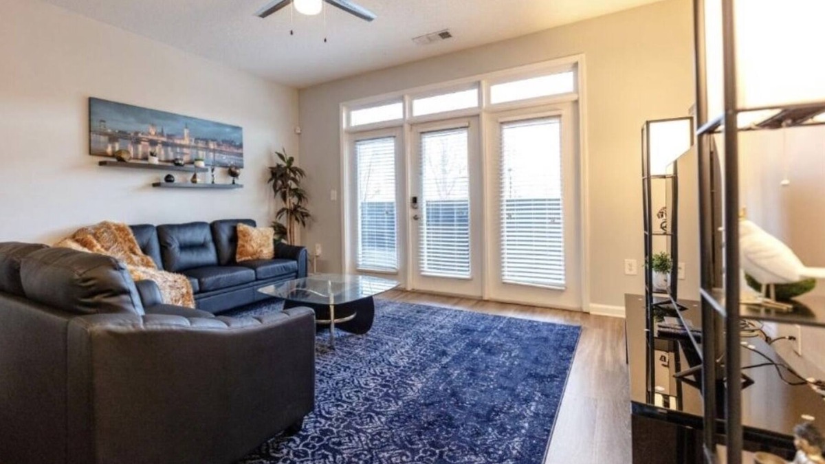 Dunwoody Condo | Modern Condo at Perimeter